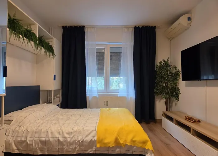 Apartment Arena Park